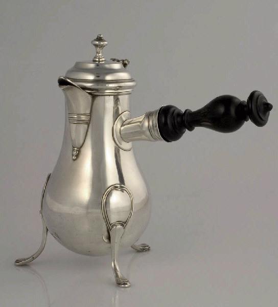 Cafetière, verseuse (tripode)_0
