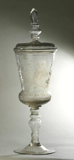Vase, élément d'ensemble_0