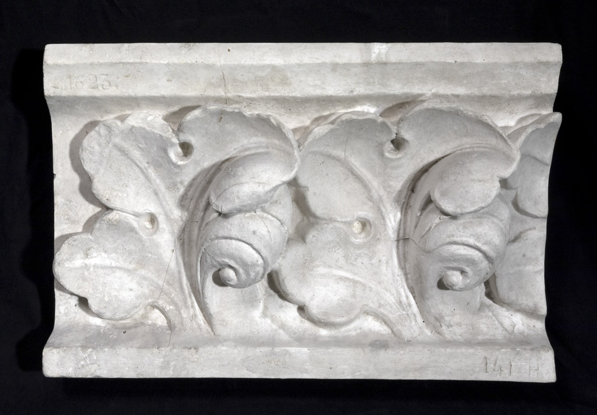 frise (fragment), 13e siècle