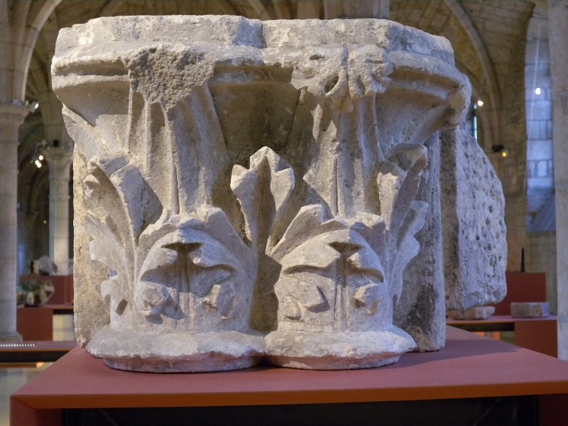 chapiteau, 13e siècle