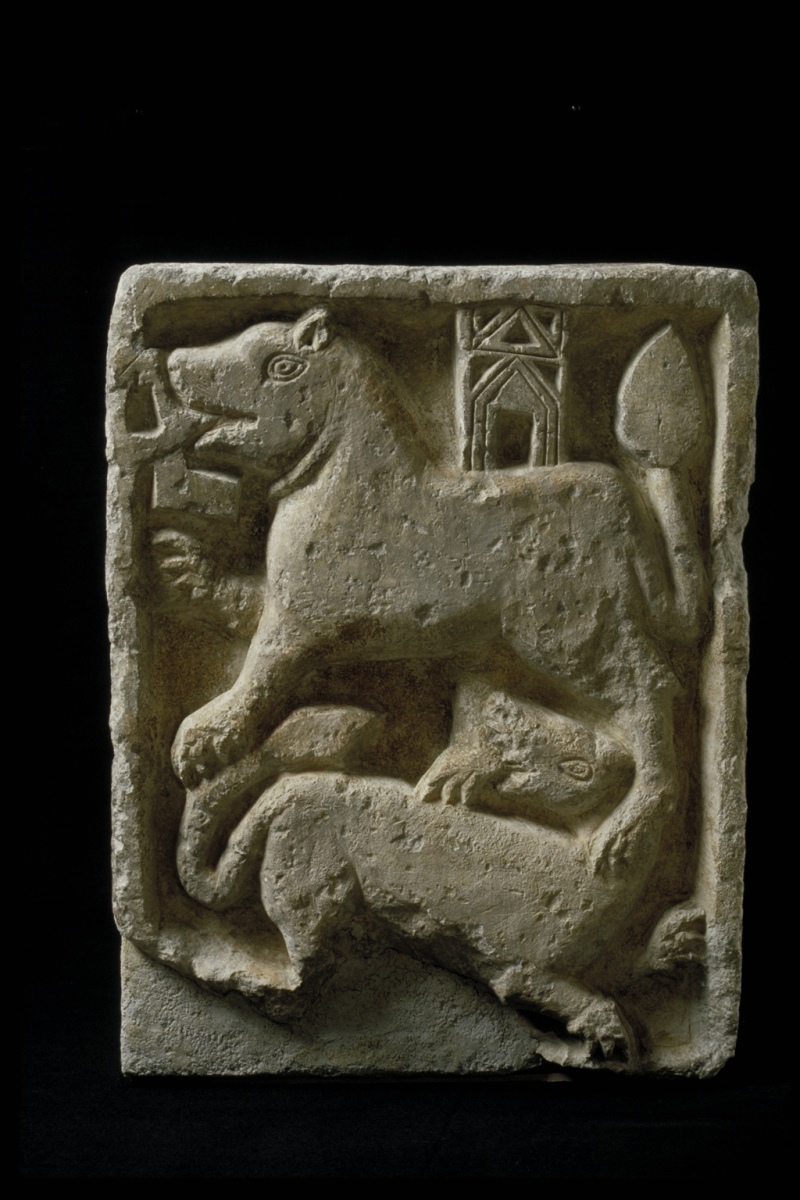 Bas-relief aux lions_0