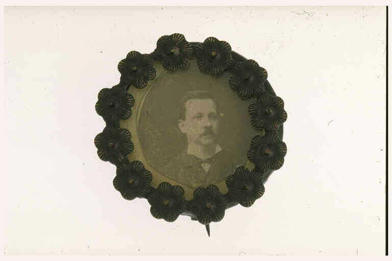 Broche_0
