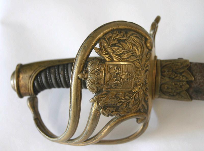 Sabre de cavalerie des gardes du corps du roi_3