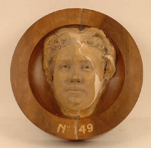 Masque de Marie Raimbault (Mme Caucurte)_0