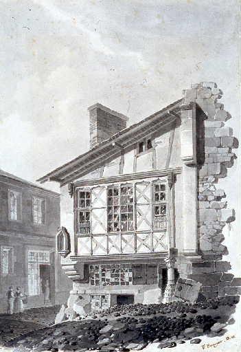 Maison, place du Terreau à Autun_0