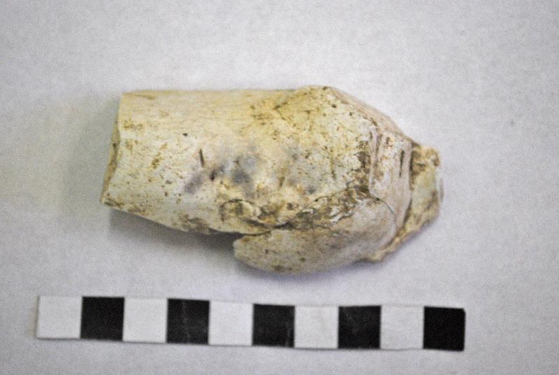figurine (fragment), ATELIER DE LA VALLEE DE L'ALLIER, 1er siècle, 2e siècle