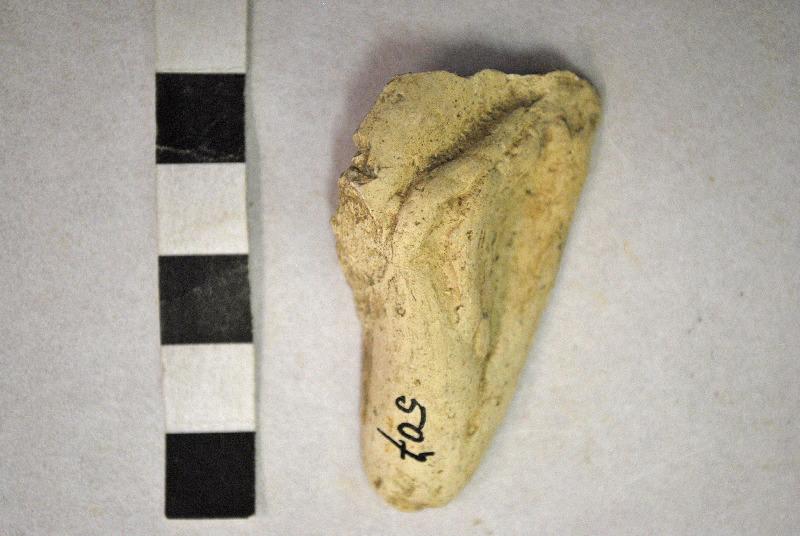 figurine (fragment), ATELIER DE LA VALLEE DE L'ALLIER, 1er siècle, 2e siècle
