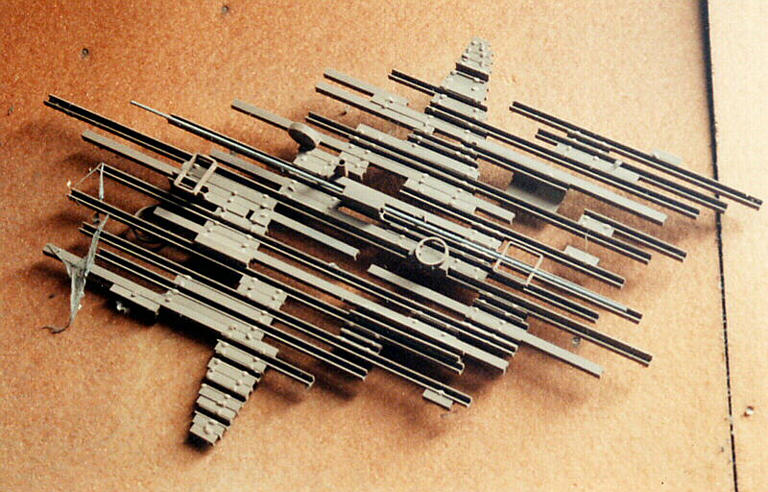 Relief en fer en U, oblique, Maxime Descombin, 20e siècle