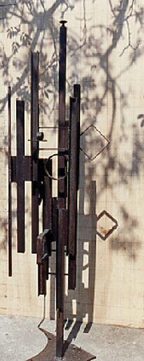 Sculpture en fer en U (N°2), Maxime Descombin, 20e siècle