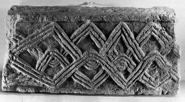 Chancel (élément), plaque_0