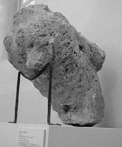 Statue_0