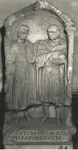 Cippe de Gabriella et de son mari ; Stèle de deux époux_0