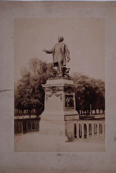 Monument à Paul Bert, Auxerre, Emile Edmond Peynot, 20e siècle