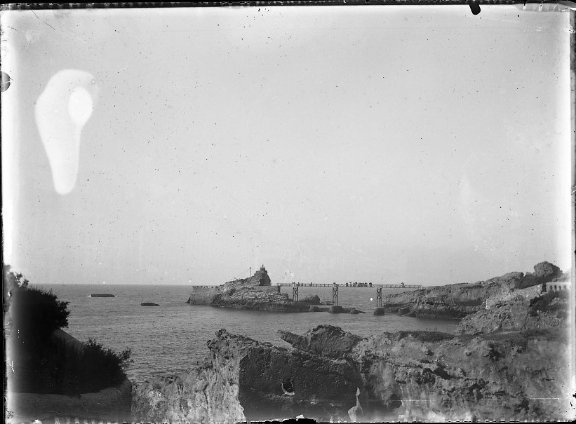 Biarritz, le Rocher de la Vierge_0