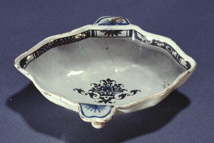 Saucière (à oreilles (?))_0