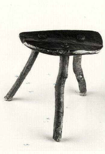 Tabouret (tripode)_0