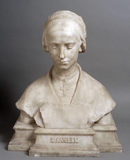 L'Angèle_0