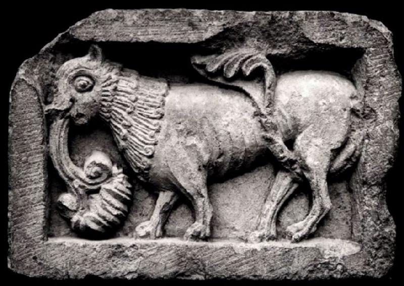 relief, 1ère moitié 12e siècle