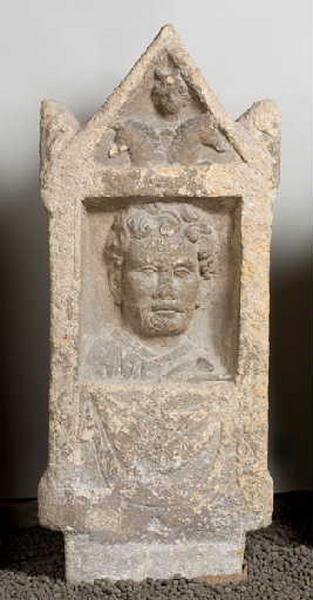 Stèle_0