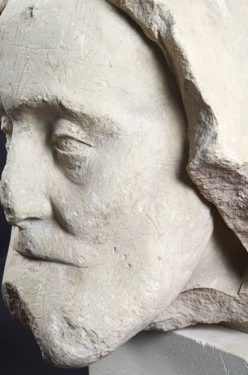 Tête d'un apôtre (?), d'un Christ au linceul (?)_5