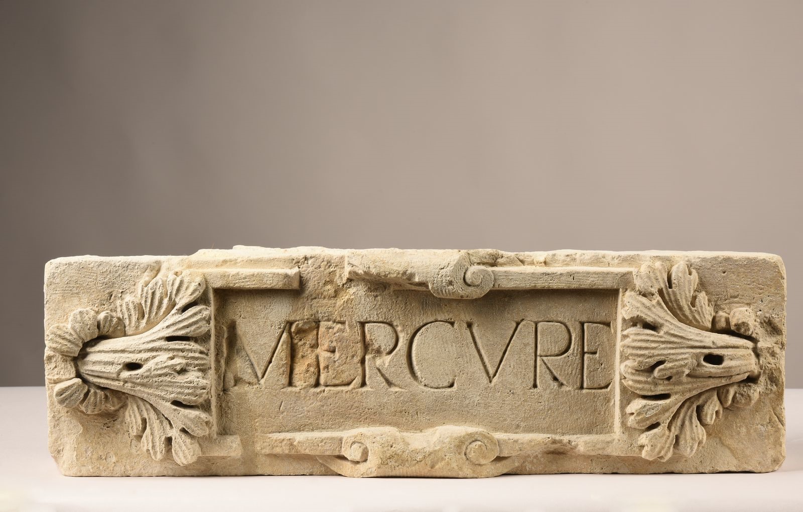Mercure (cartouche) ; cartouche_0