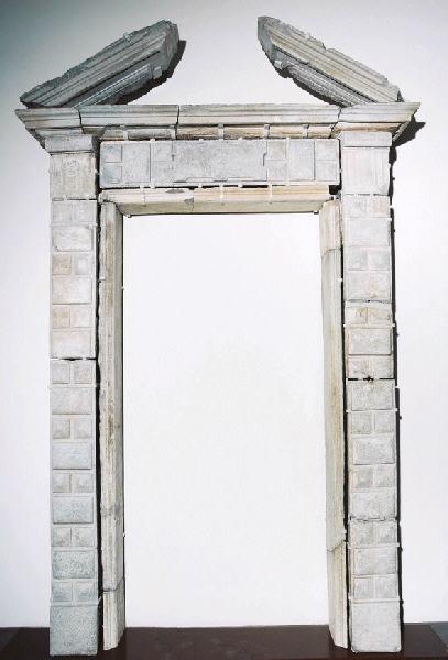 Portail sculpté de la maison d'Antonio Levanto_0