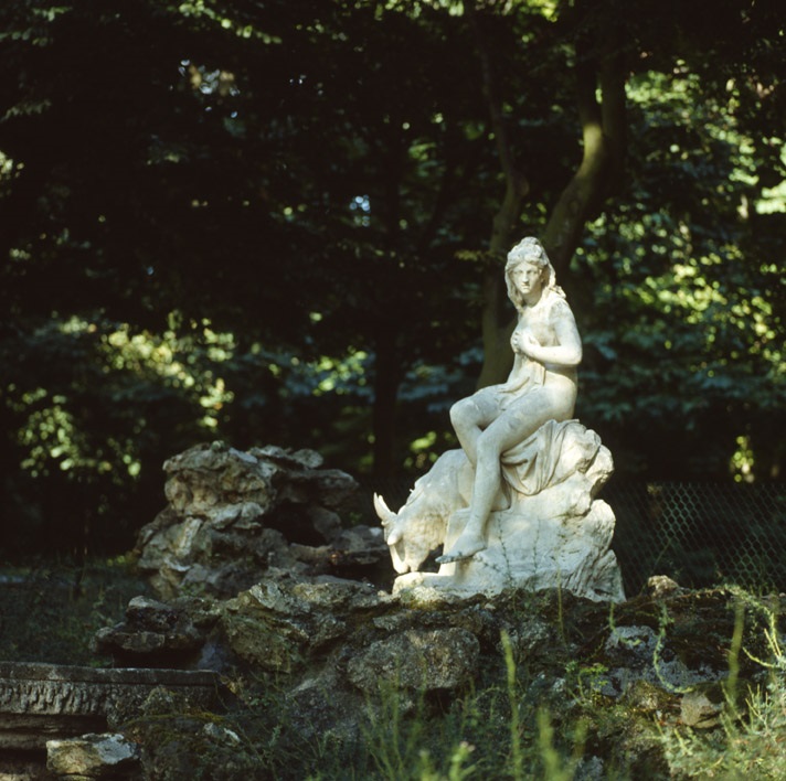 Jeune fille à la chèvre_0