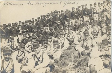 Villeneuve-lès-Avignon : militaires au camp des oliviers AUTRanonyme (photographe) ; anonyme (éditeur)_0