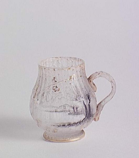 Timbale à décor de paysage lacustre_0