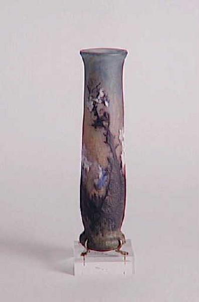 Vase à décor de toiles d'araignée et d'aubépines_0