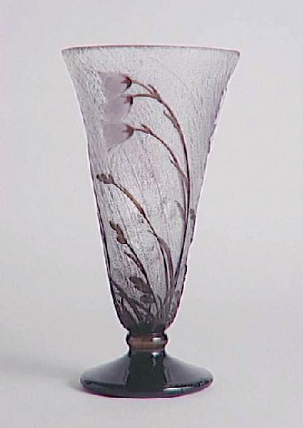 Vase à décor de campanules_0