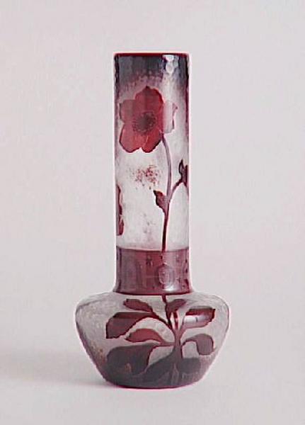 Vase Roses de Noël. Noël ; Vase de Noël à col aux pivoines officinales rouges_0