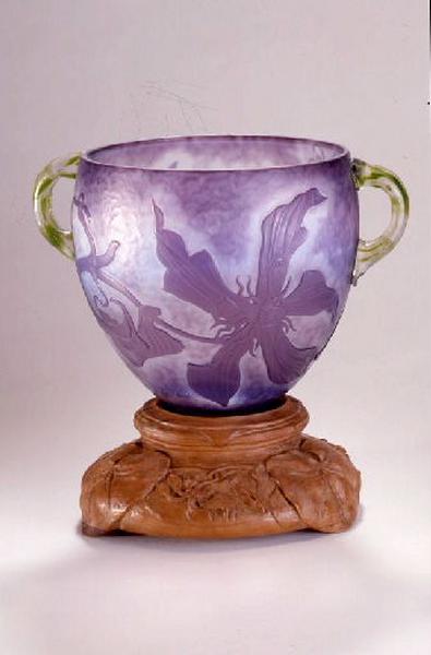 Vase à décor de clématites_0