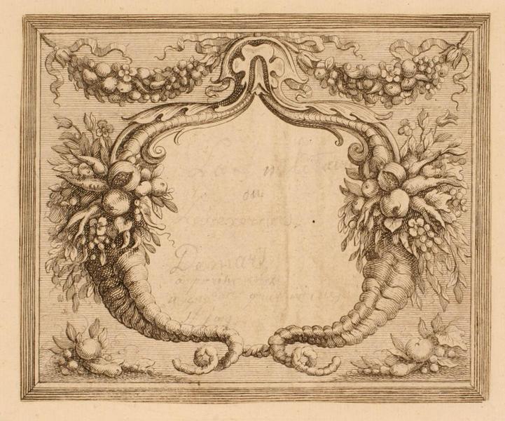 Cartouche flanqué par deux cornes d'abondance_0