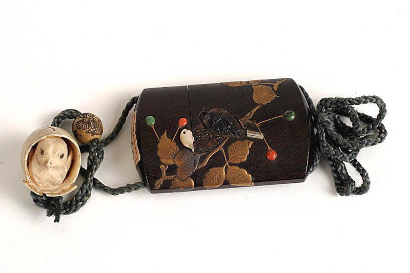 Boîte ornée de deux oiseaux_1