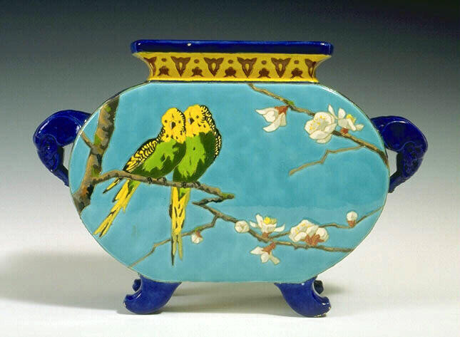 Vase gourde (à quatre pieds, 634)_0