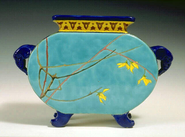 Vase gourde (à quatre pieds, 634)_1