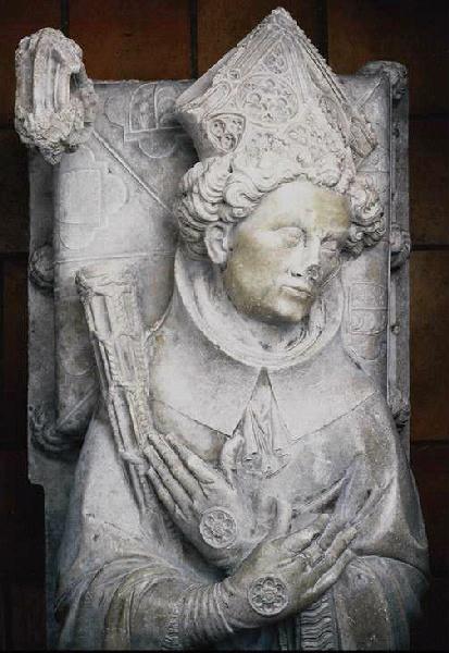 Gisant de Jean Tissendier, évêque de Rieux-Volvestre (1324-1348) (Titre du cartel de 2007) ; Gisant solidaire d'une dalle : Jean Tissendier (Ancien titre)_2