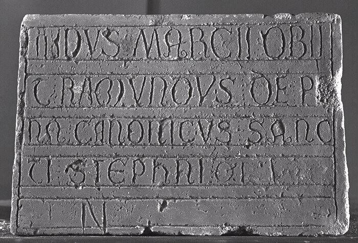 Epitaphe de Ramundus de Pena (Raymond de Pène, chanoine de Saint-Etienne, mort le 14 mars 11...)_1