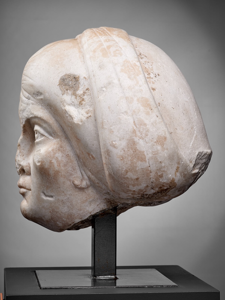 Tête féminine d'époque théodosienne ; Portrait d'époque théodosienne_2