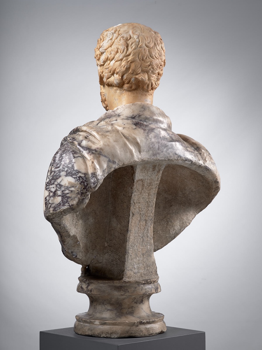 Buste militaire complété d'une tête_3