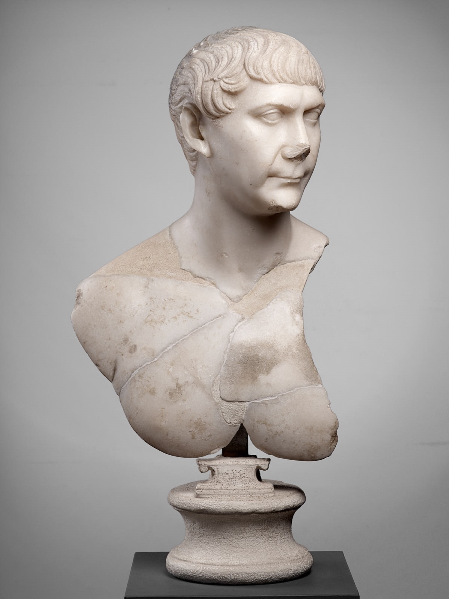 Buste de Trajan_0
