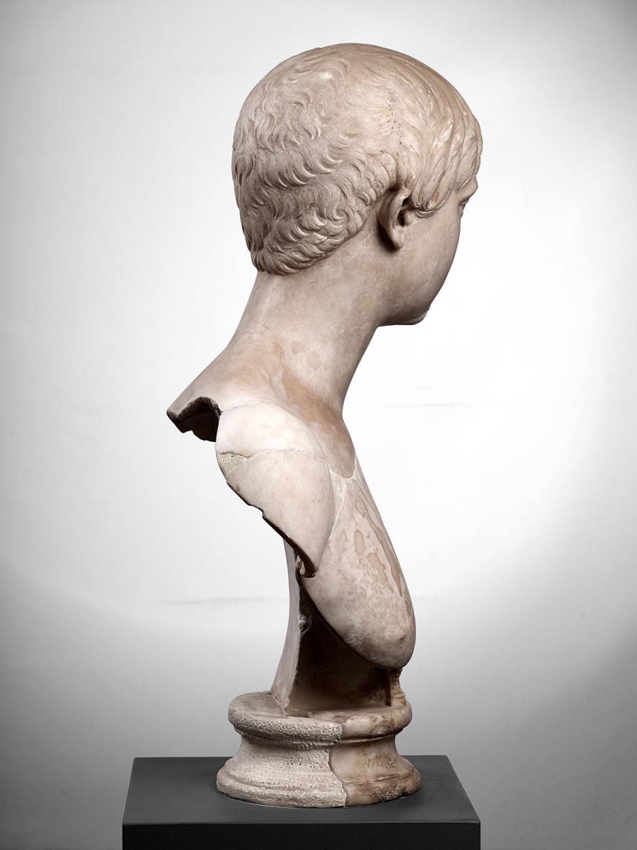 Buste de jeune homme_6