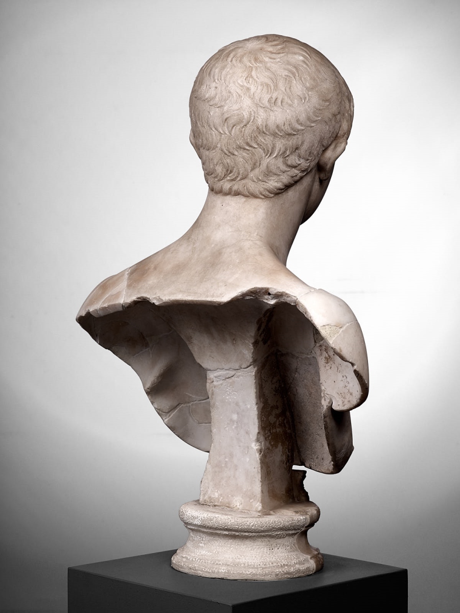 Buste de jeune homme_5