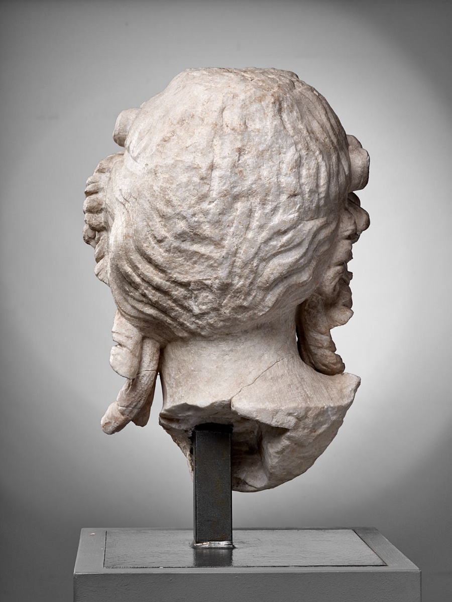 Tête de divinité (Isis ?)_4