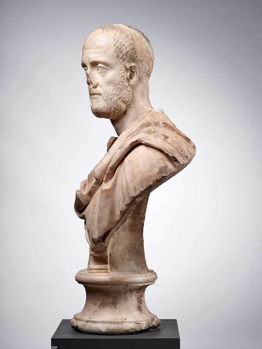 Buste cuirassé et drapé dans un paludamentum d’un haut fonctionnaire de l’Empire ; Portrait d'inconnu ; Portrait d'un inconnu anciennement dit de "Philippe l'Arabe" ou de Dèce_2