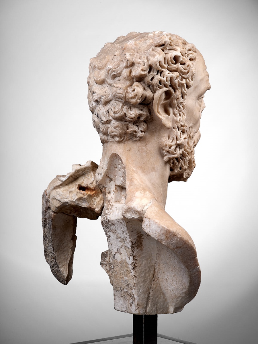 Buste héroïsé d'un homme d'âge mûr ; Portrait d'un inconnu en philosophe ; Pupien_5