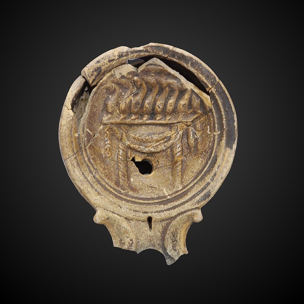 Lampe à huile à décor de cirque_0