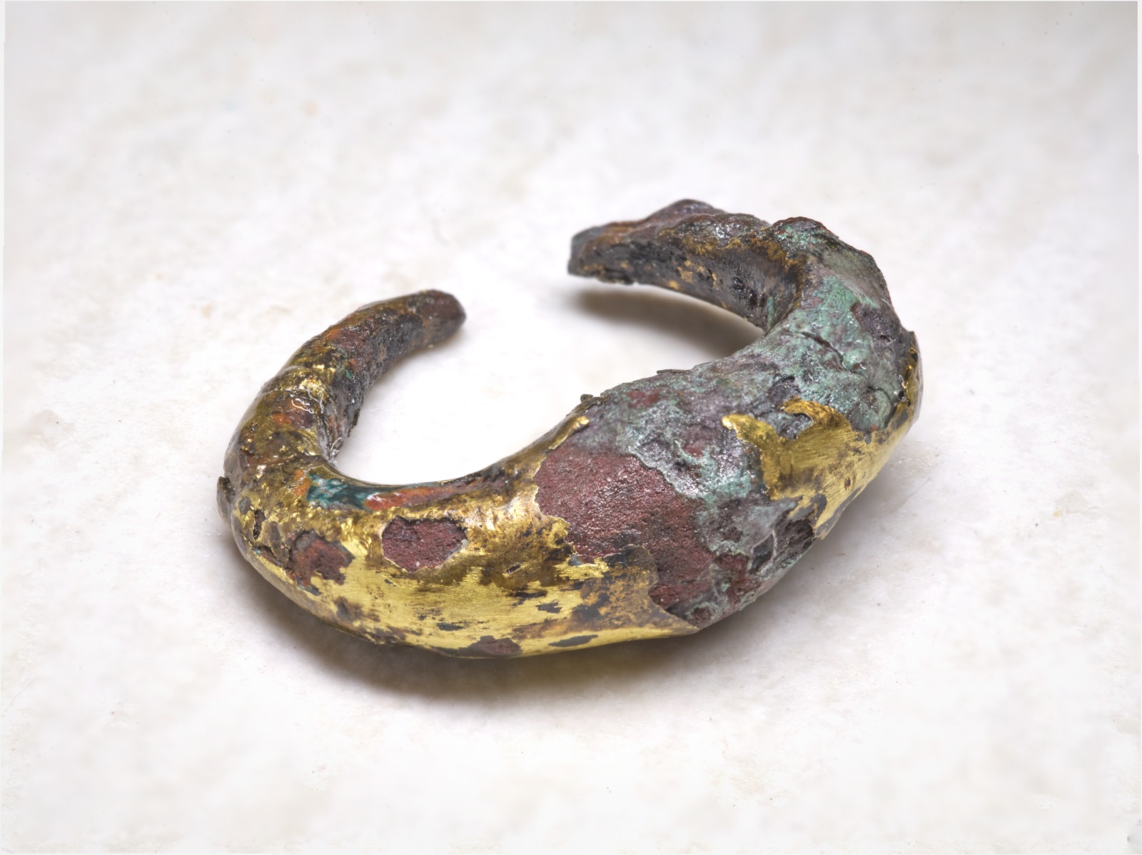 Boucle d'oreille en alliage argenté doré ; Boucle d'oreille en croissant_0