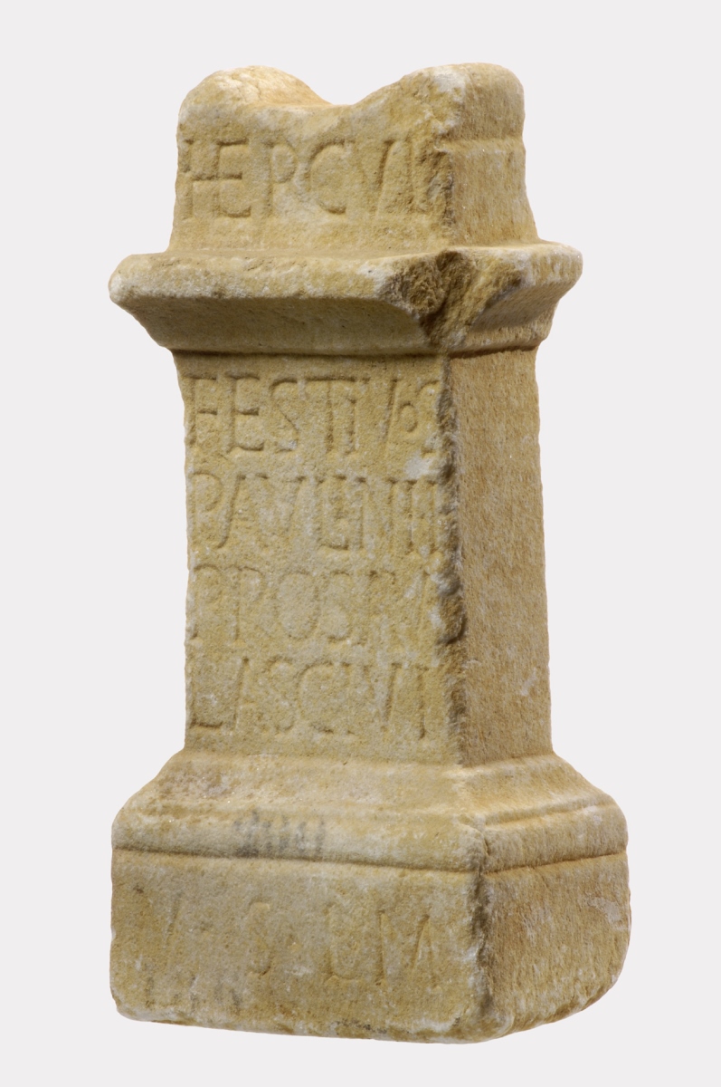 Autel votif dédié à Hercule par Festivos_1